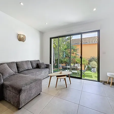 Les Musardises By Interhome بيت للعطل