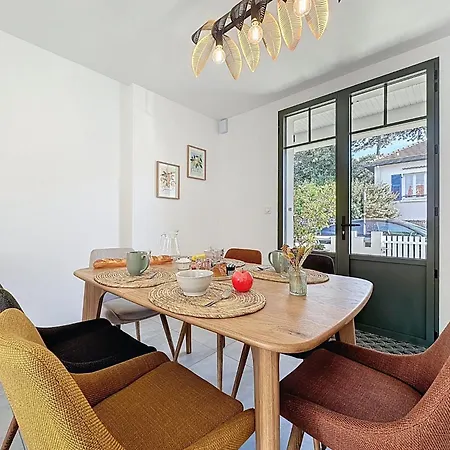 度假居 Les Musardises By Interhome