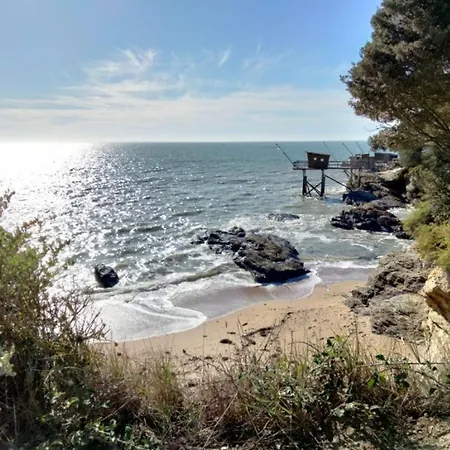 Les Musardises By Interhome 波尔尼克